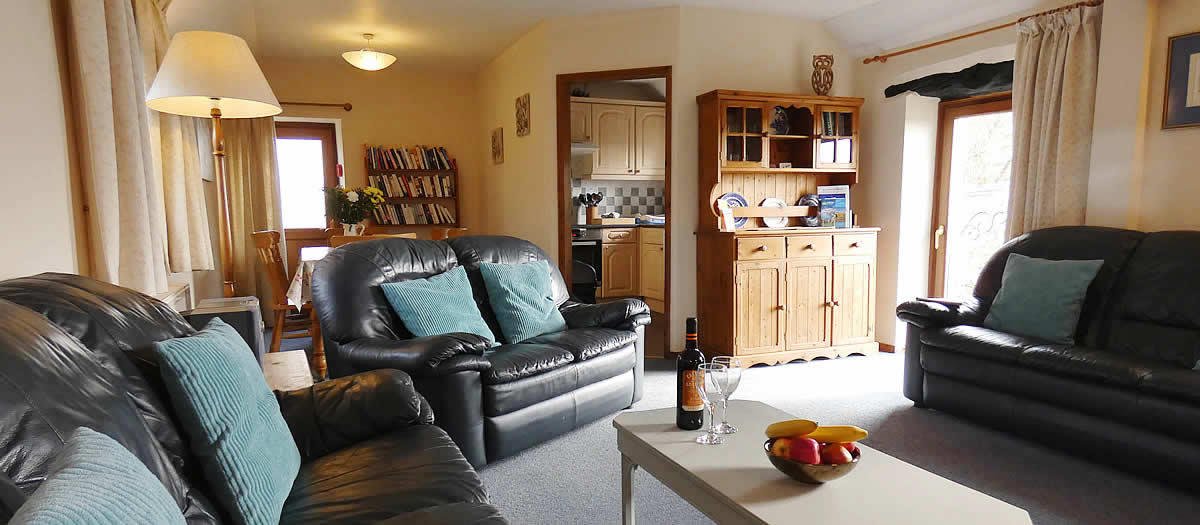 Kitchen and lounge, Moorview Cottage